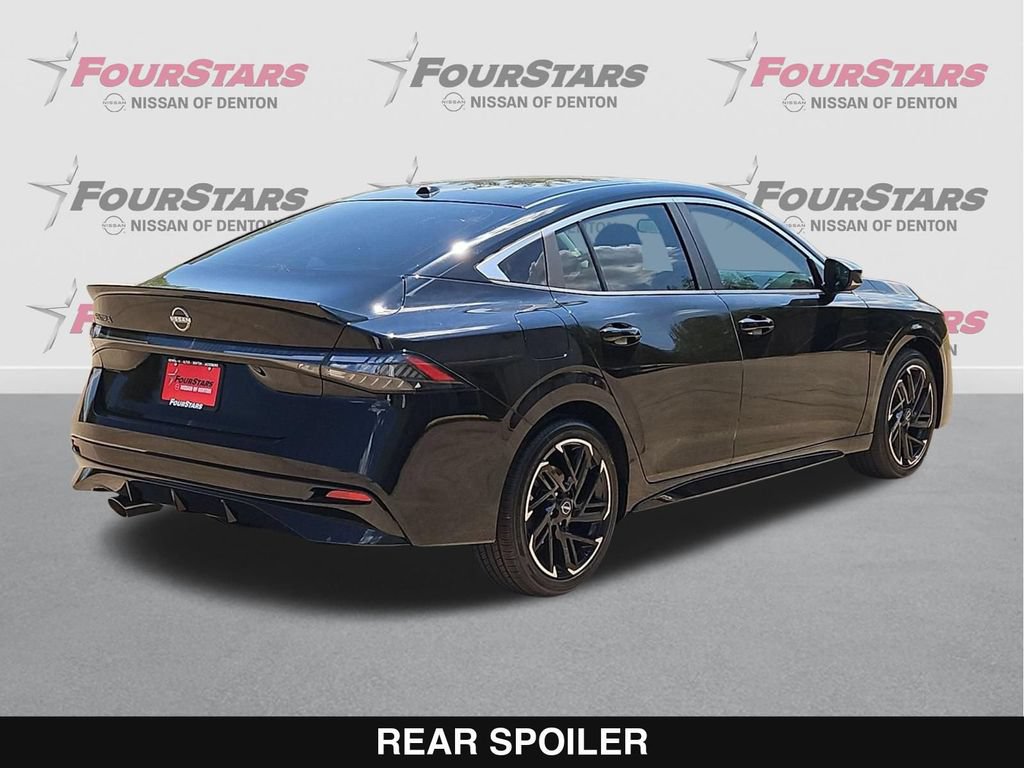 New 2027 Nissan Sentra SR w/ Floor Mat Package FWD image 4