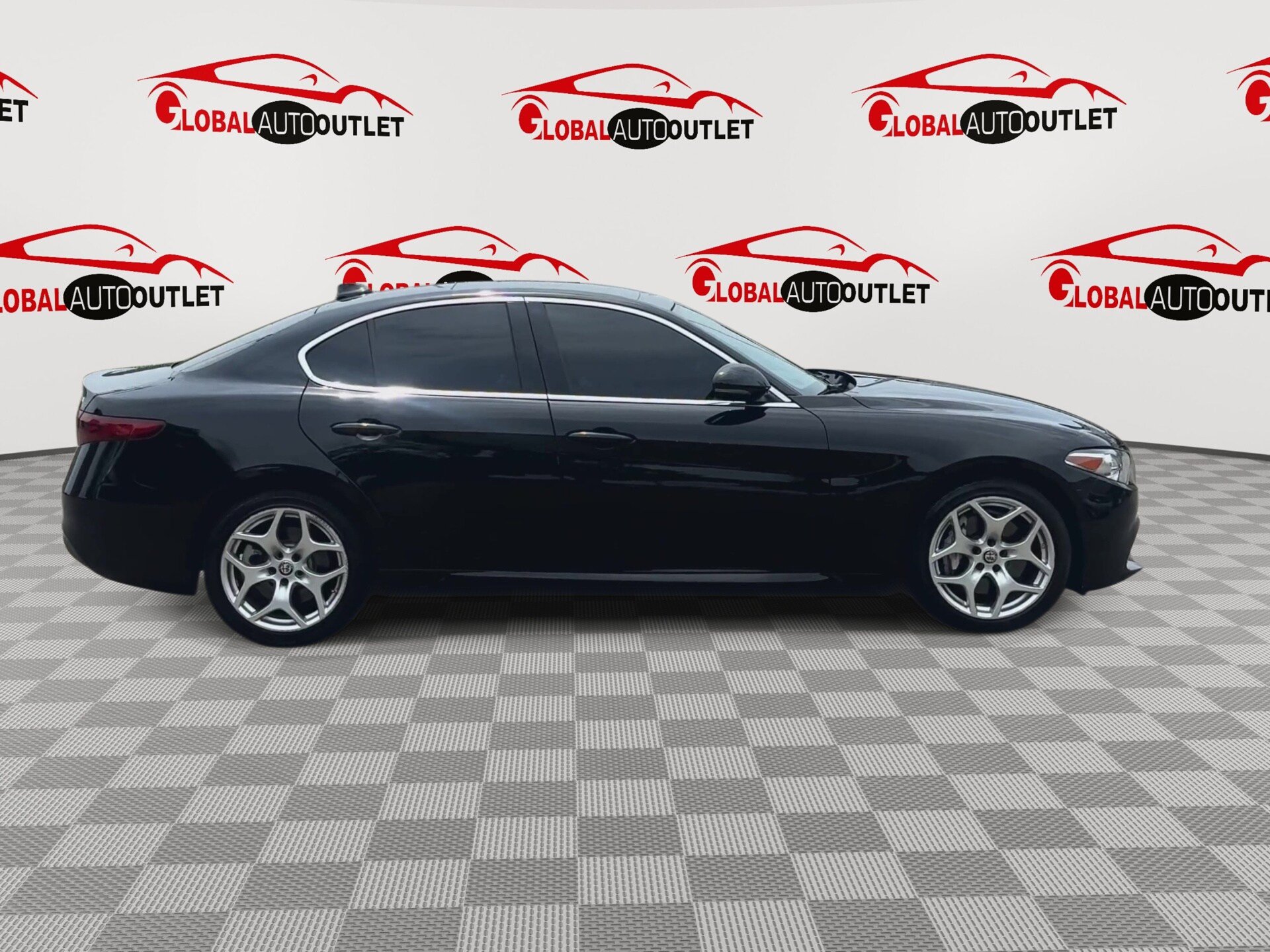 Used 2021 Alfa Romeo Giulia Ti AWD/4WD image 9