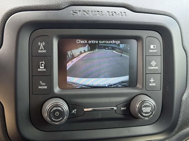 Used 2015 Jeep Renegade Limited FWD image 16