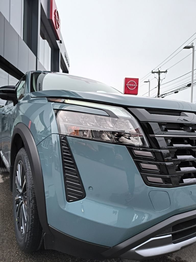 New 2026 Nissan Pathfinder Platinum image 5