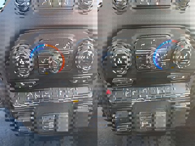 Used 2019 Chevrolet Silverado 1500 LT w/ All-Star Edition image 16