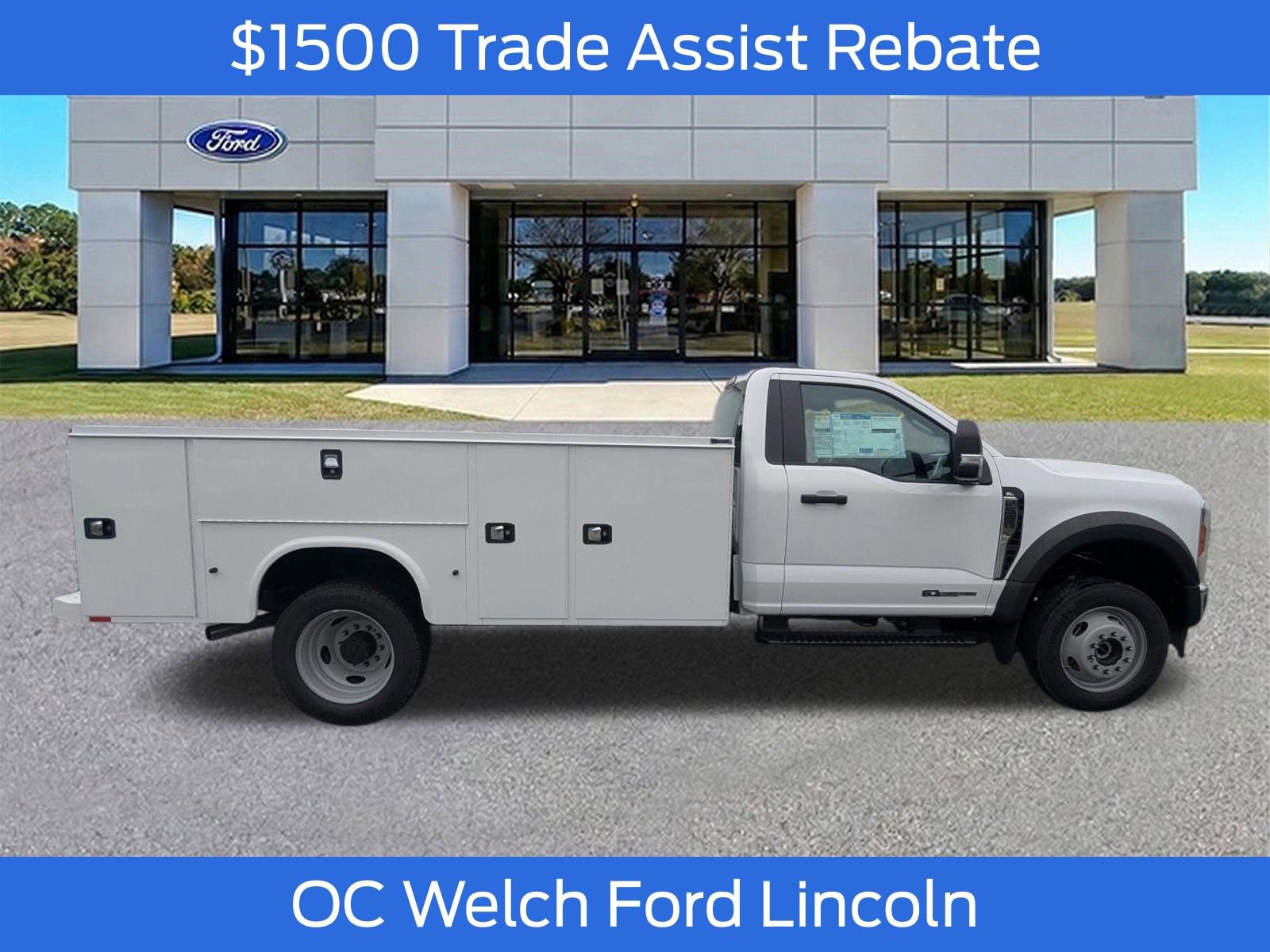 New 2025 Ford F550 4x4 Regular Cab Super Duty image 4