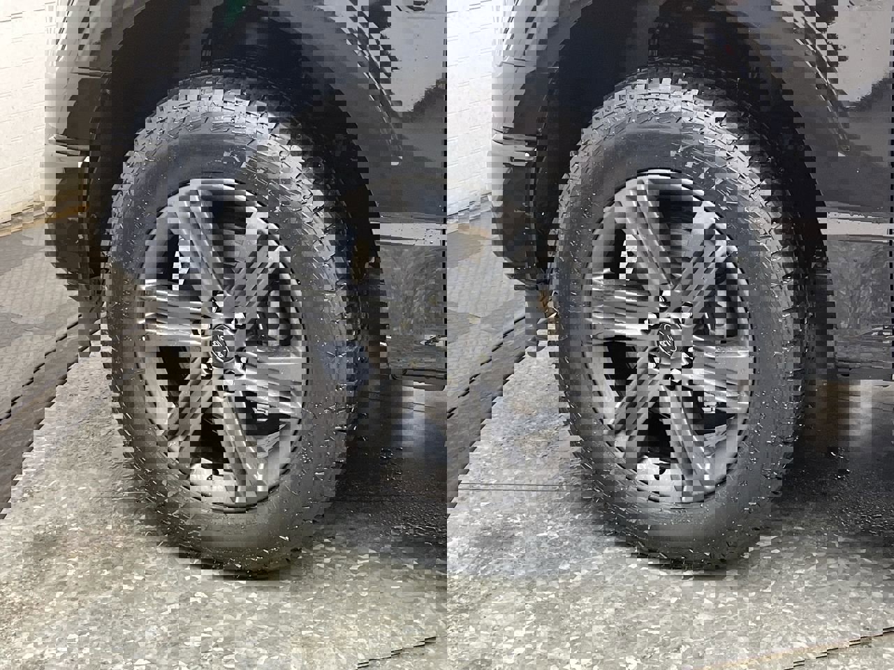 Certified 2023 Ford F150 Lariat w/ Equipment Group 502A High image 41