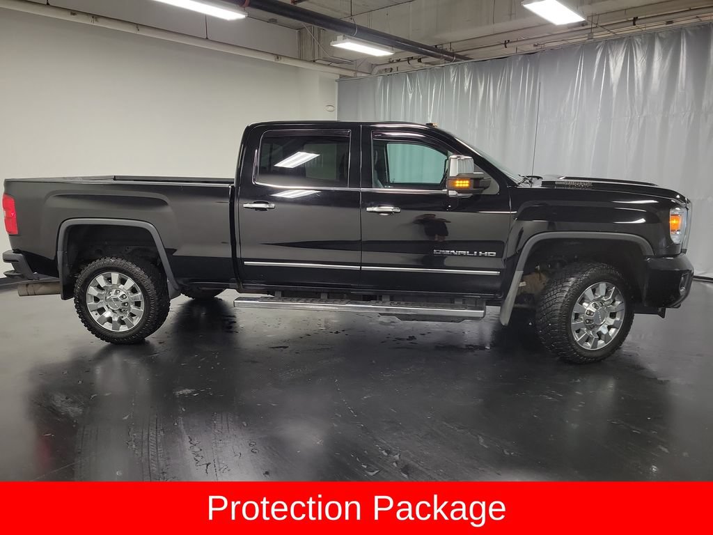 Used 2019 GMC Sierra 2500 Denali w/ Duramax Plus Package AWD/4WD image 10