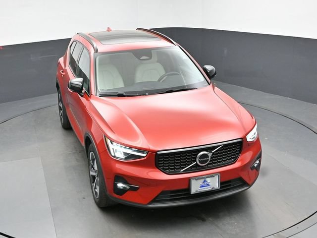Used 2023 Volvo XC40 B5 Plus w/ Driver Assist Package AWD/4WD image 48