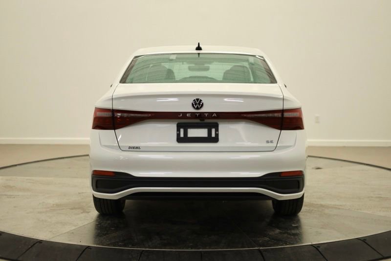 New 2026 Volkswagen Jetta SE image 4