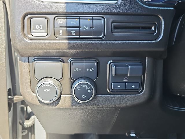 Used 2024 Chevrolet Tahoe LT w/ LT Signature Package RWD image 33
