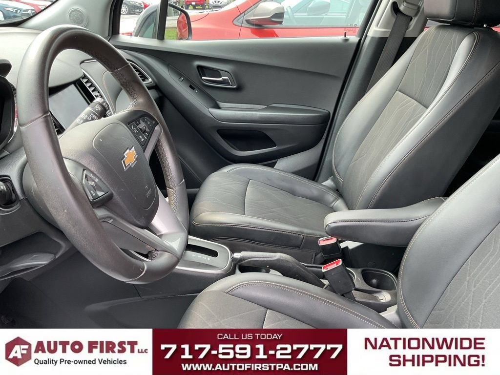 Used 2022 Chevrolet Trax LT w/ LT Convenience Package AWD/4WD image 7
