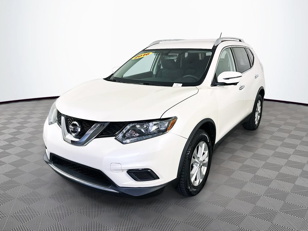 Used 2016 Nissan Rogue SV w/ SV Premium Package FWD image 5