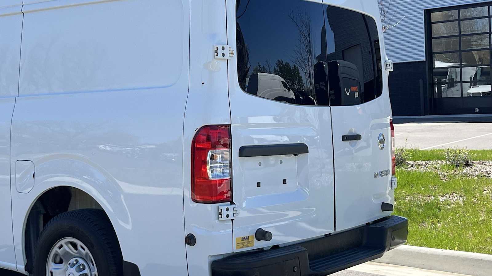Used 2018 Nissan NV 2500 SV w/ Navigation Package RWD image 47
