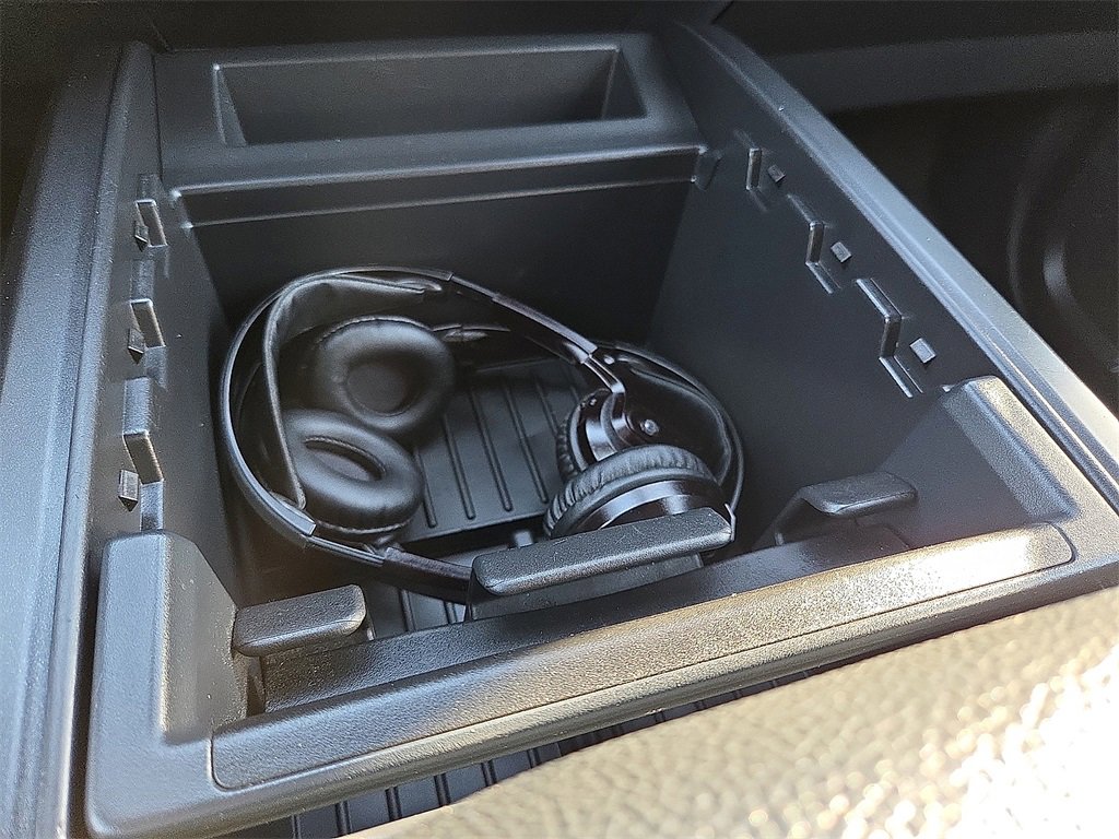 Used 2021 Nissan Titan PRO-4X w/ Off Road Protection Package image 20