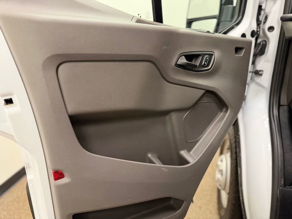 Used 2024 Ford Transit 250 Low Roof AWD w/ Exterior Upgrade Package image 13