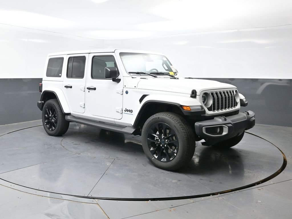 Used 2025 Jeep Wrangler Unlimited Sahara AWD/4WD image 4