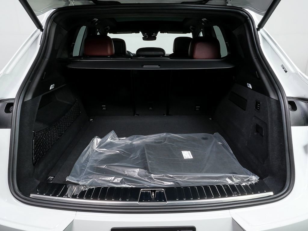 New 2026 Porsche Cayenne GTS image 33