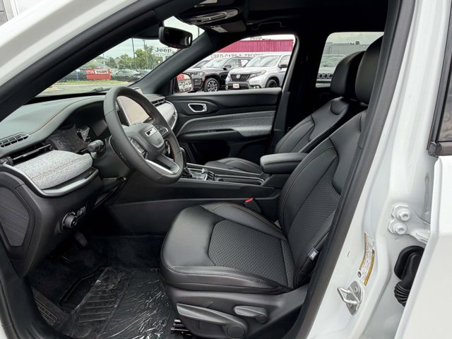 New 2026 Jeep Compass Latitude AWD/4WD image 22