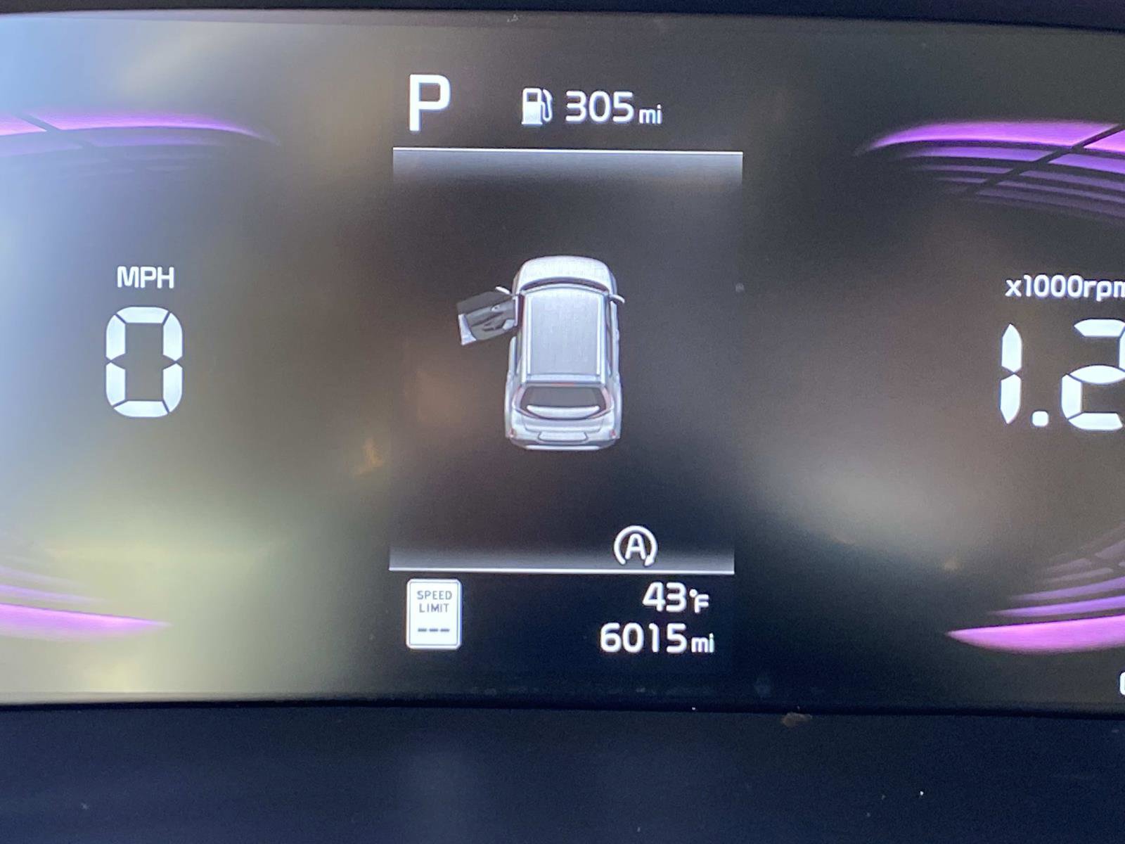 Used 2025 Kia Soul LX image 32