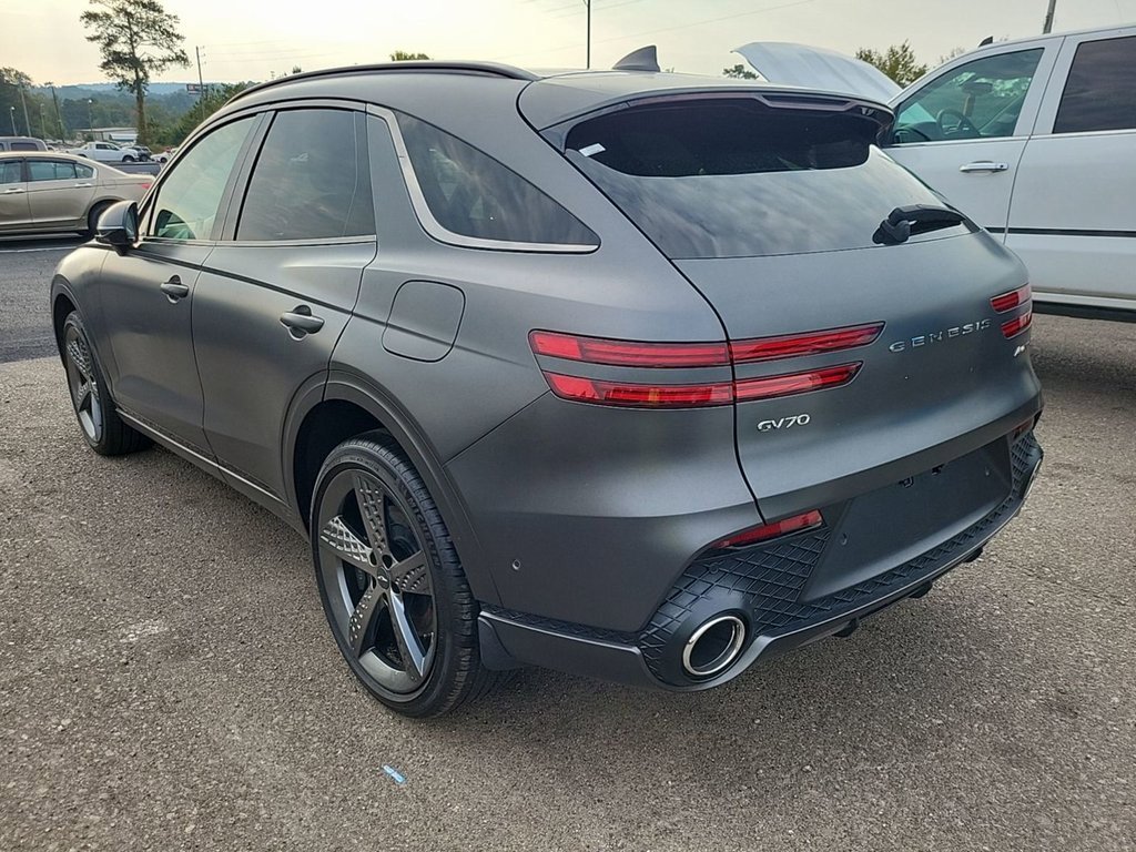 Used 2024 Genesis GV70 3.5T Sport w/ Sport Advanced Package image 6