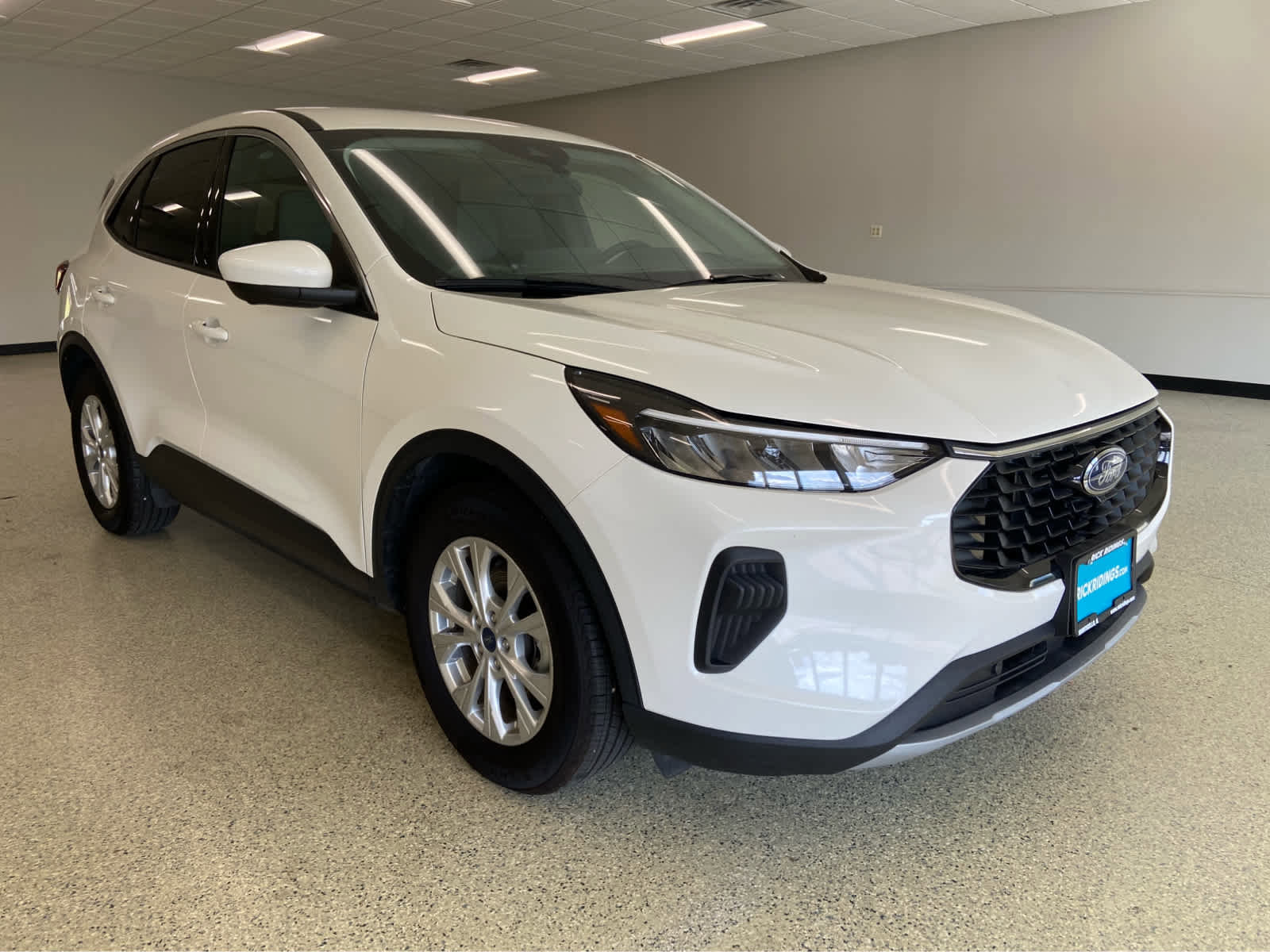 Used 2023 Ford Escape Active w/ Tech Pack #2 image 3