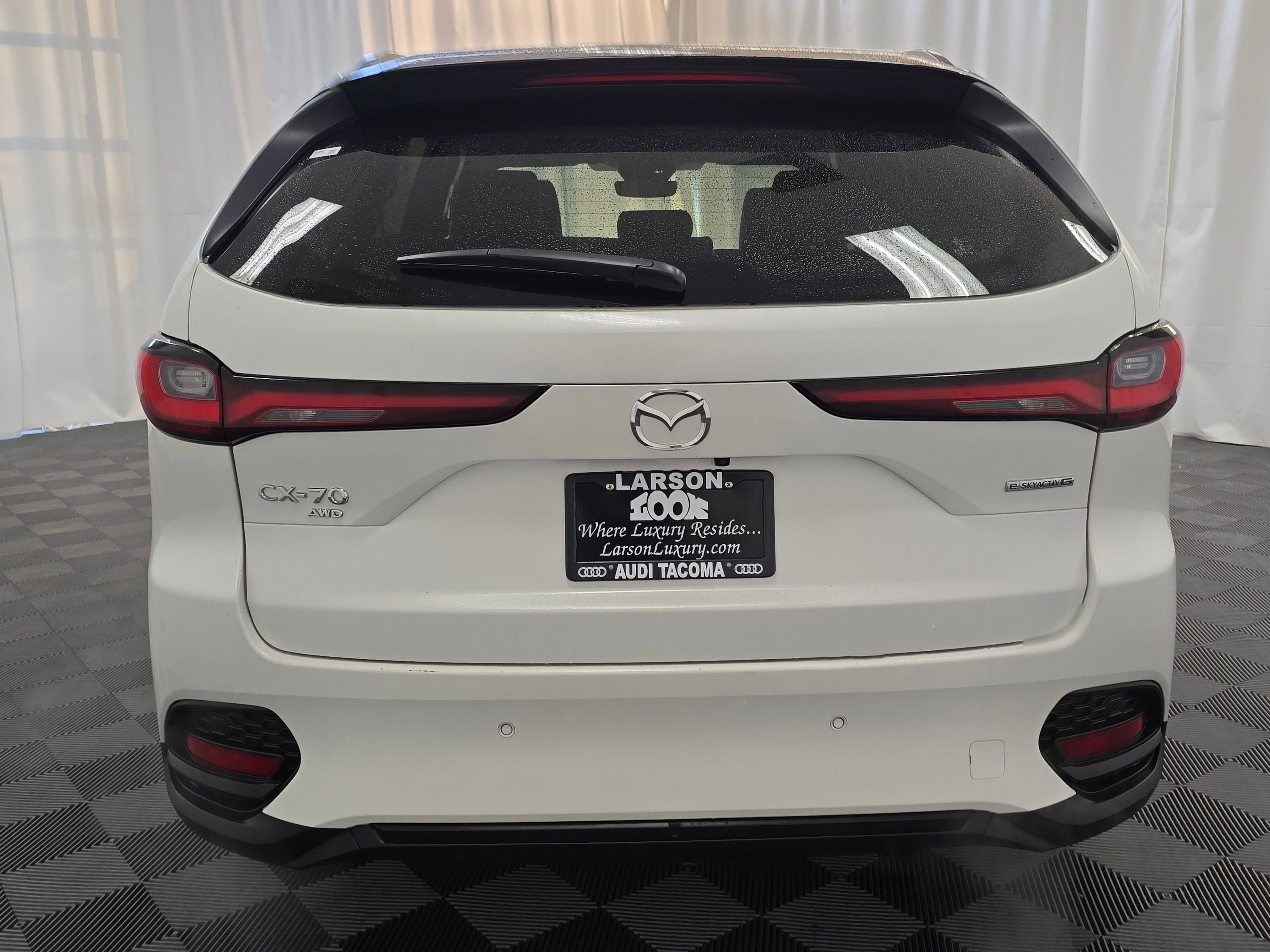 Used 2025 MAZDA CX-70 3.3 Turbo w/ Preferred Package AWD/4WD image 4