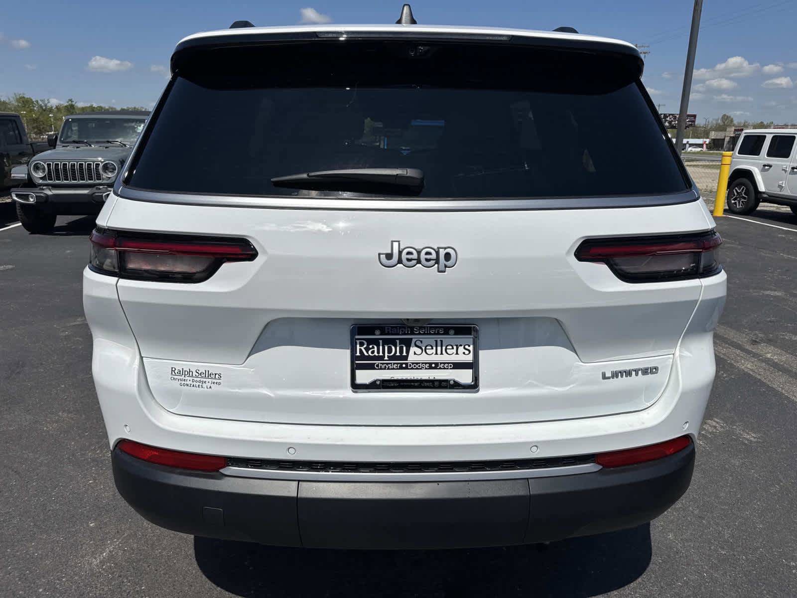 New 2026 Jeep Grand Cherokee L Limited w/ Luxury Tech Group II RWD image 5