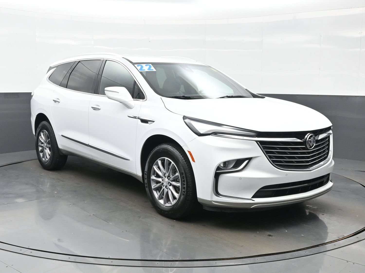 Used 2022 Buick Enclave Essence AWD/4WD image 11