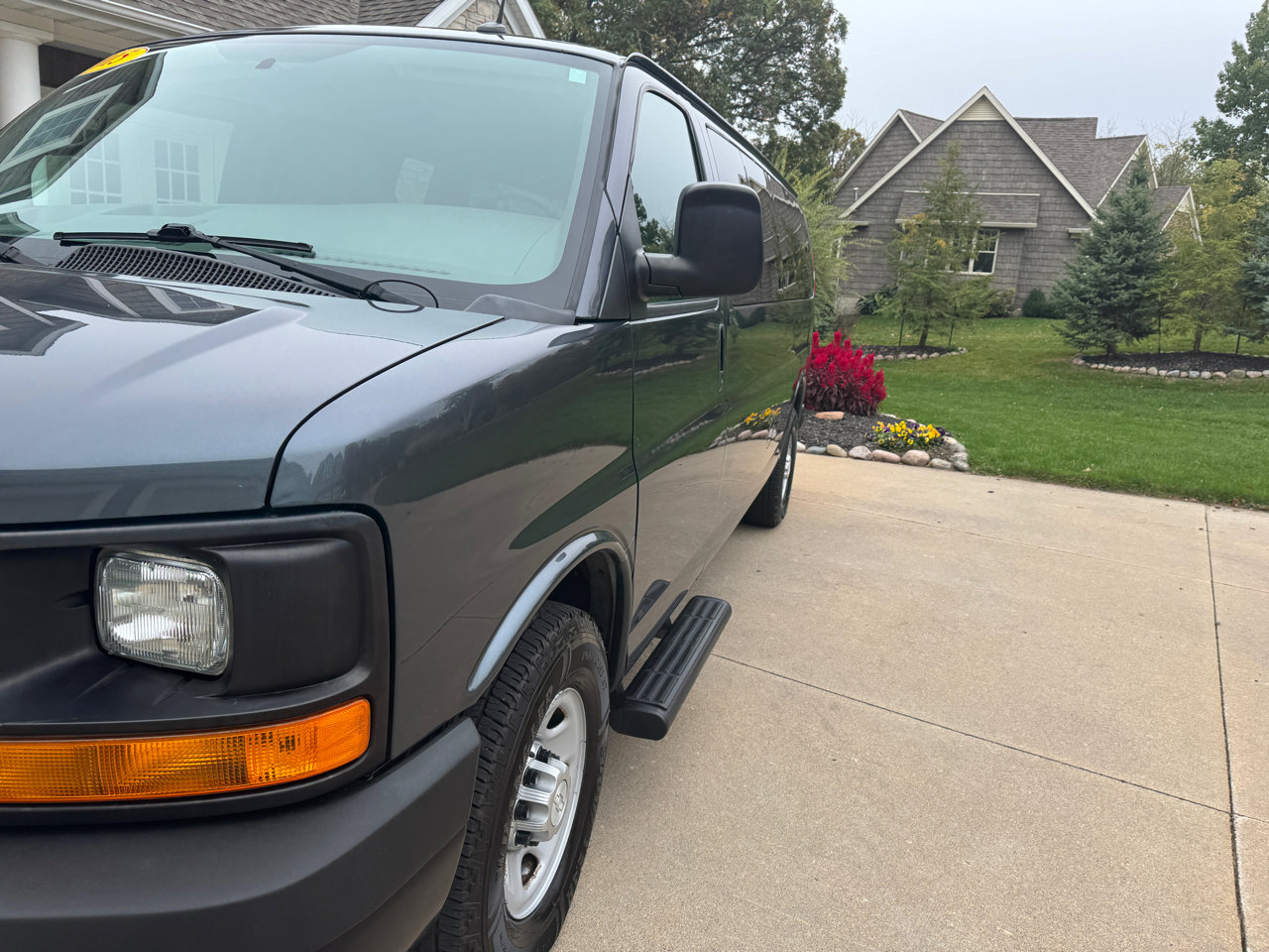 Used 2015 Chevrolet Express 3500 LS image 32