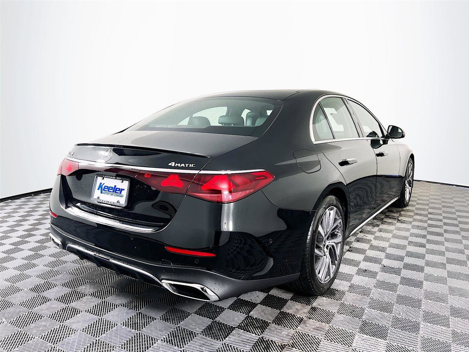 New 2026 Mercedes-Benz E 350 4MATIC Sedan image 6