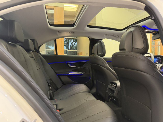 Used 2025 Mercedes-Benz E 350 Sedan image 19