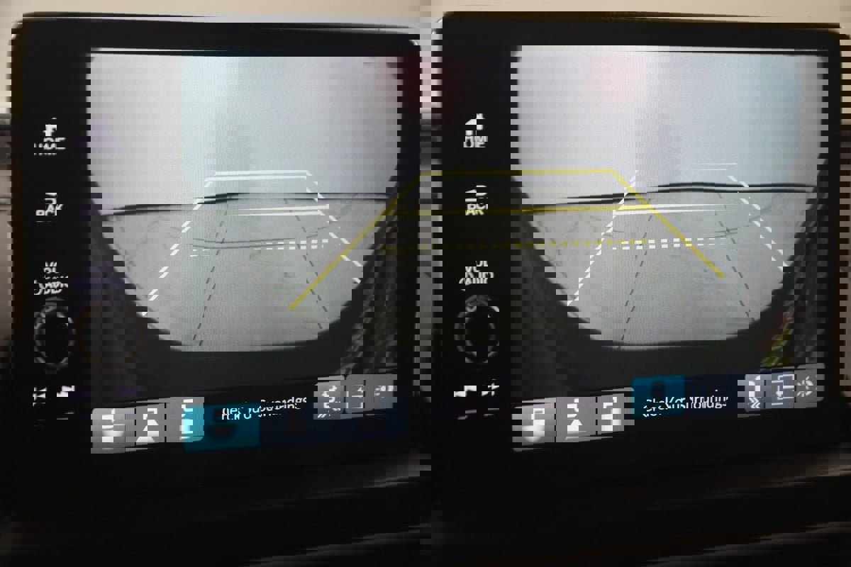 Used 2024 Honda Pilot Touring image 10