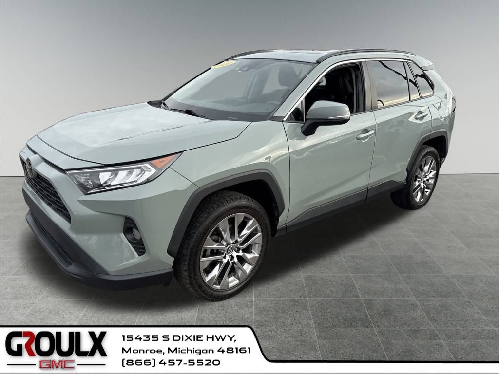Used 2020 Toyota RAV4 XLE Premium image 1