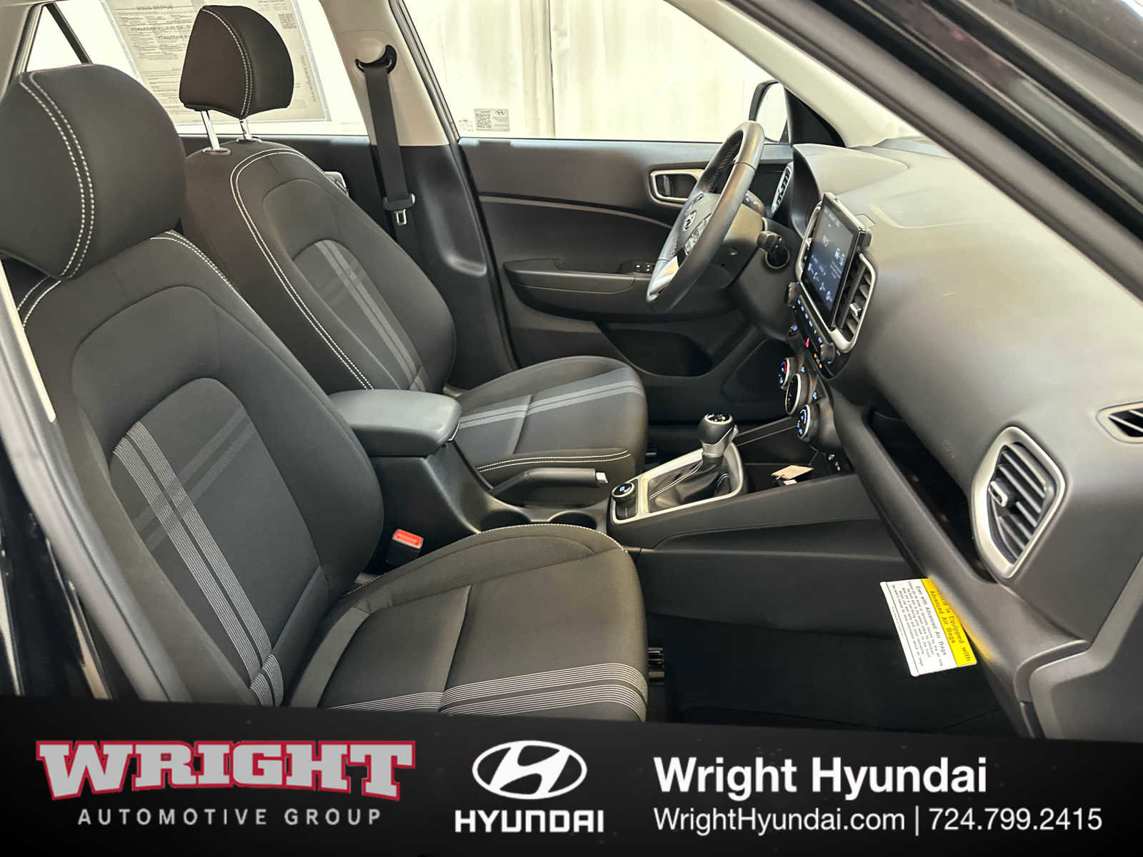 Certified 2025 Hyundai Venue SEL FWD image 18
