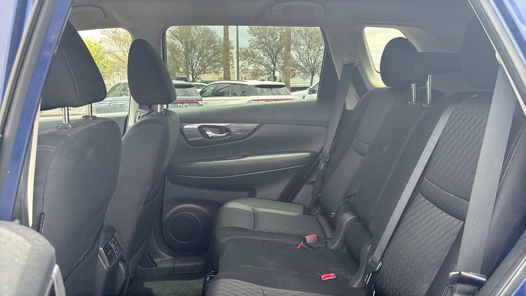 Used 2020 Nissan Rogue SV AWD/4WD image 19