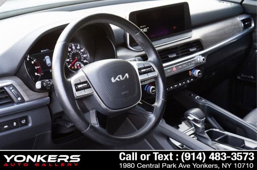 Used 2022 Kia Telluride SX w/ SX Prestige Package image 65