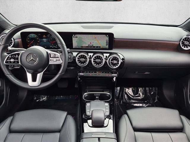 Used 2022 Mercedes-Benz A 220 4MATIC image 19
