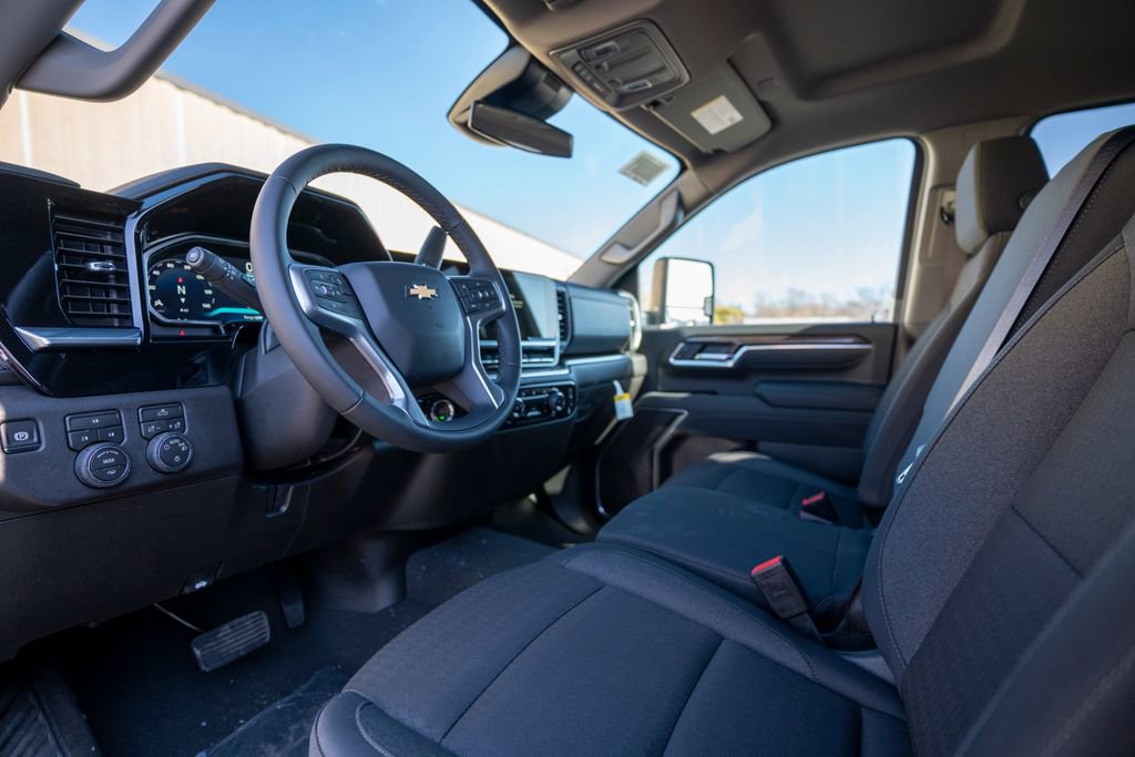 New 2026 Chevrolet Silverado 2500 LT image 5