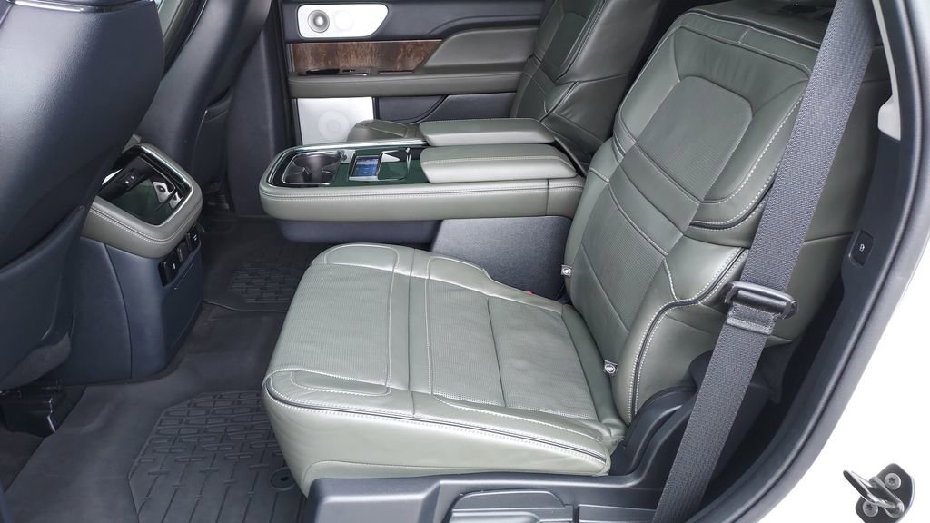Used 2024 Lincoln Navigator Black Label image 24