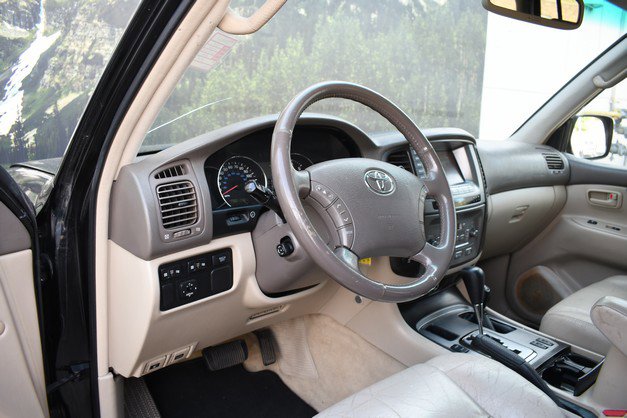 Used 2005 Toyota Land Cruiser AWD/4WD image 14