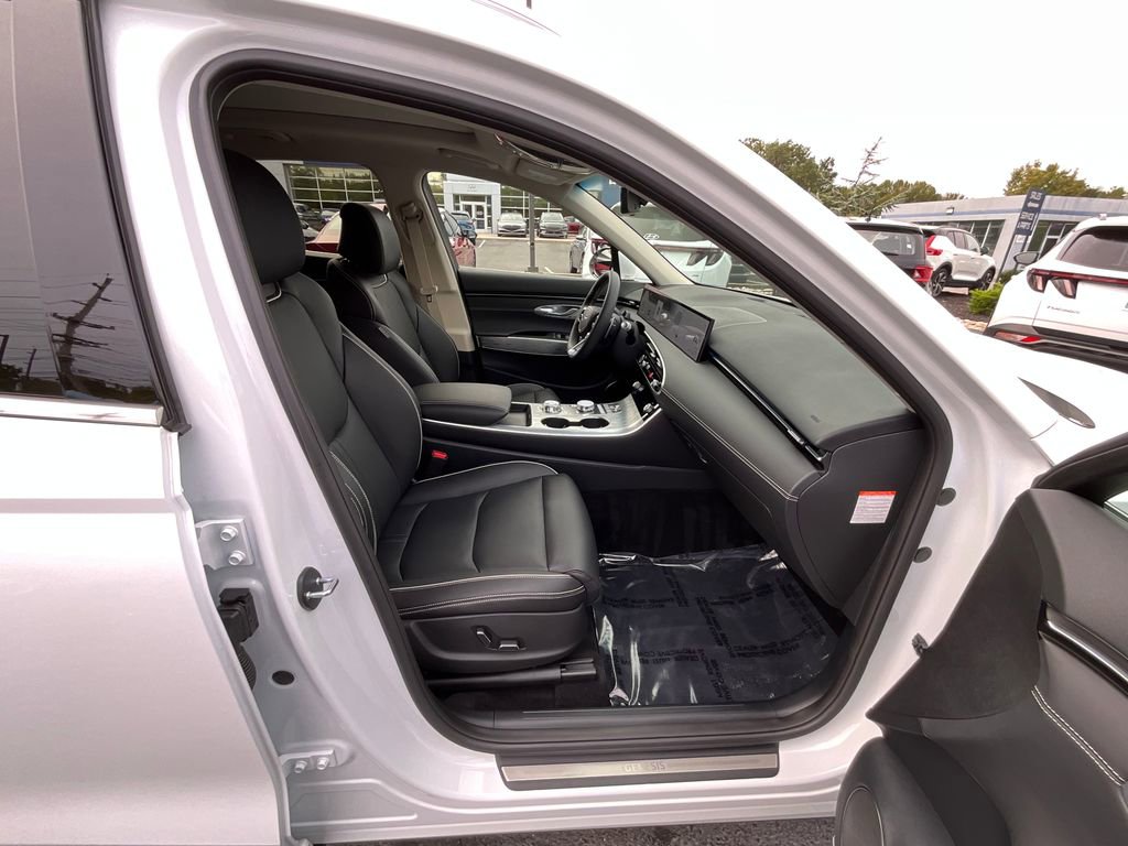 Used 2026 Genesis Electrified GV70 image 22