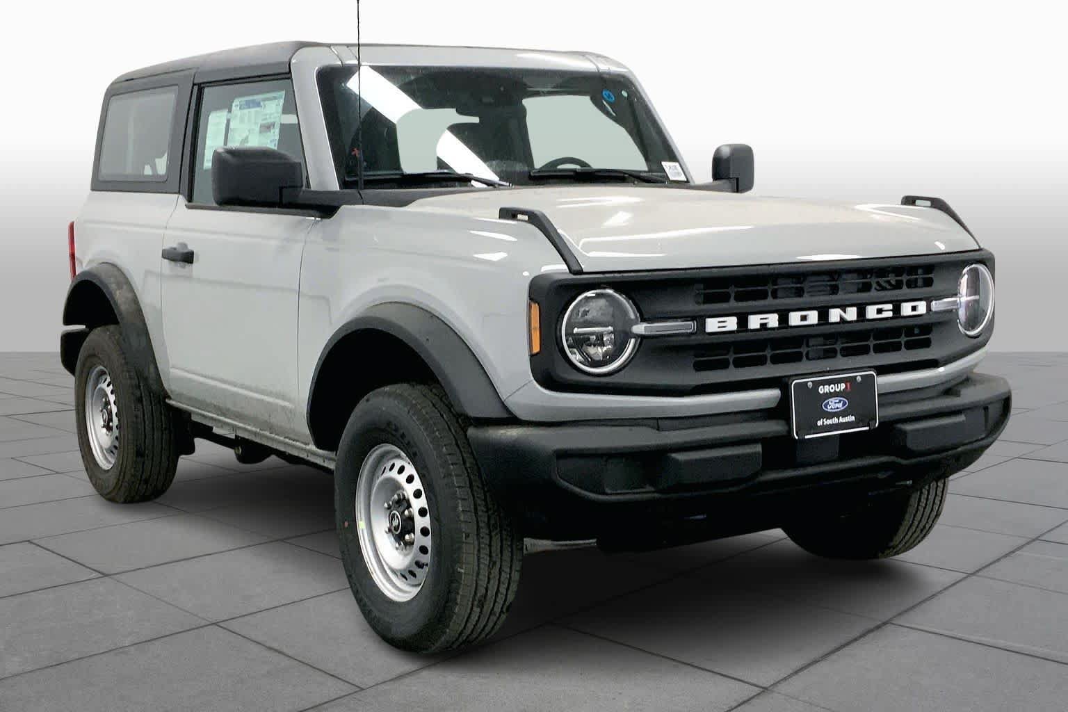 New 2026 Ford Bronco 2-Door AWD/4WD image 2