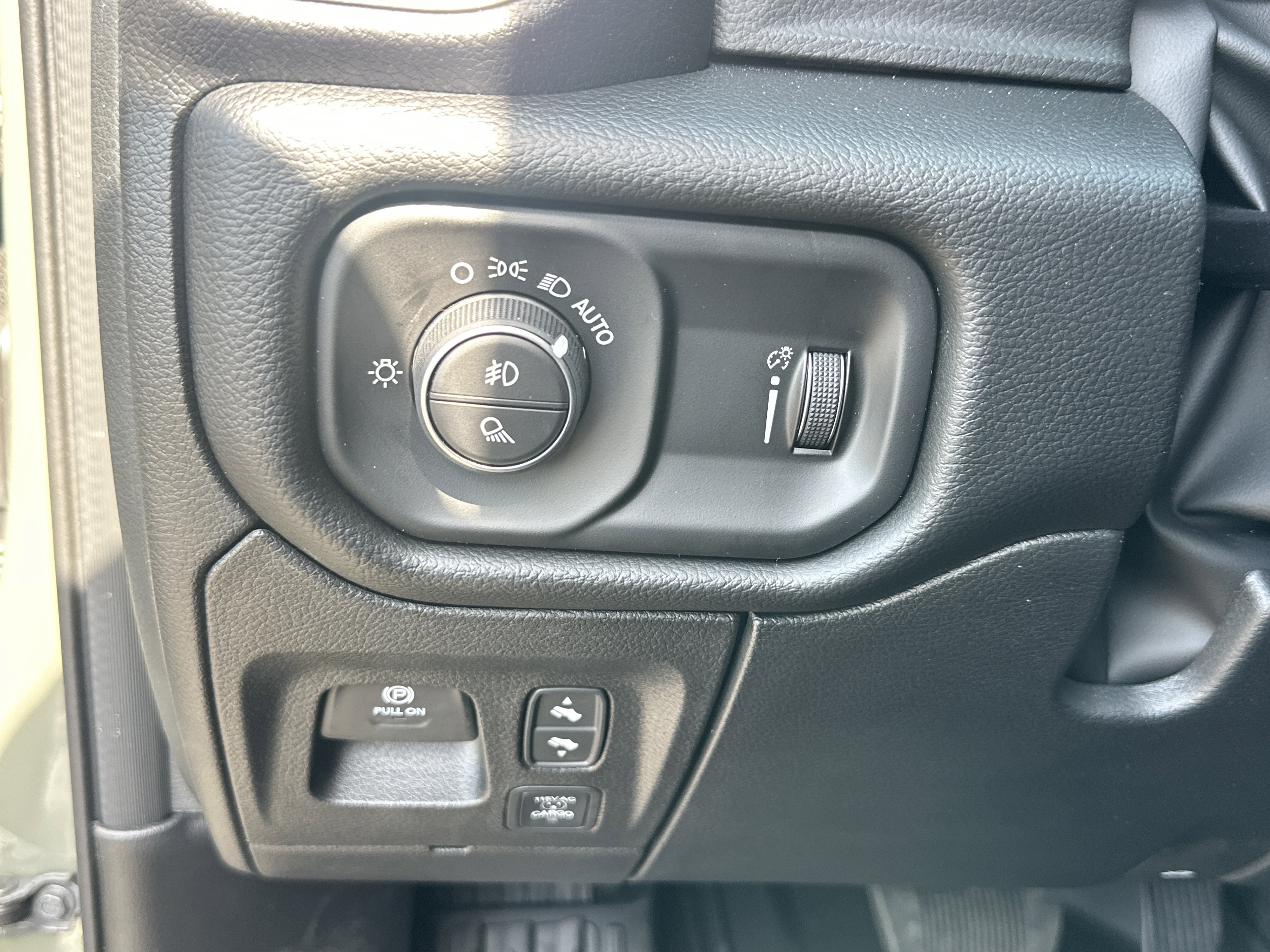 New 2026 RAM 1500 Big Horn AWD/4WD image 11