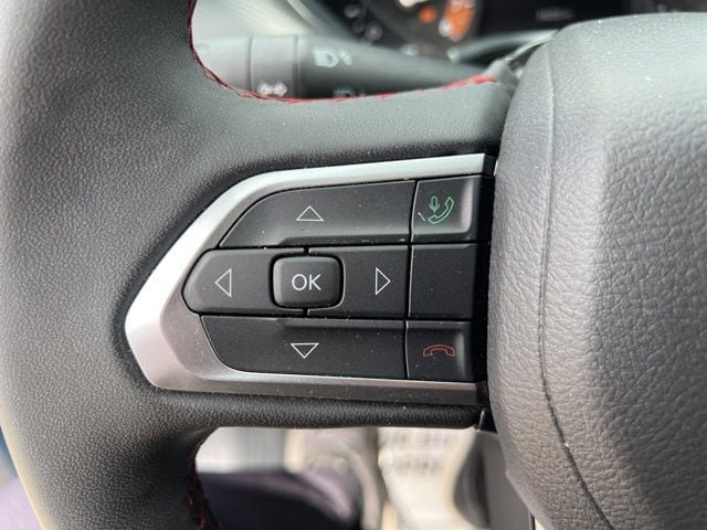 Used 2025 Jeep Compass Trailhawk AWD/4WD image 20
