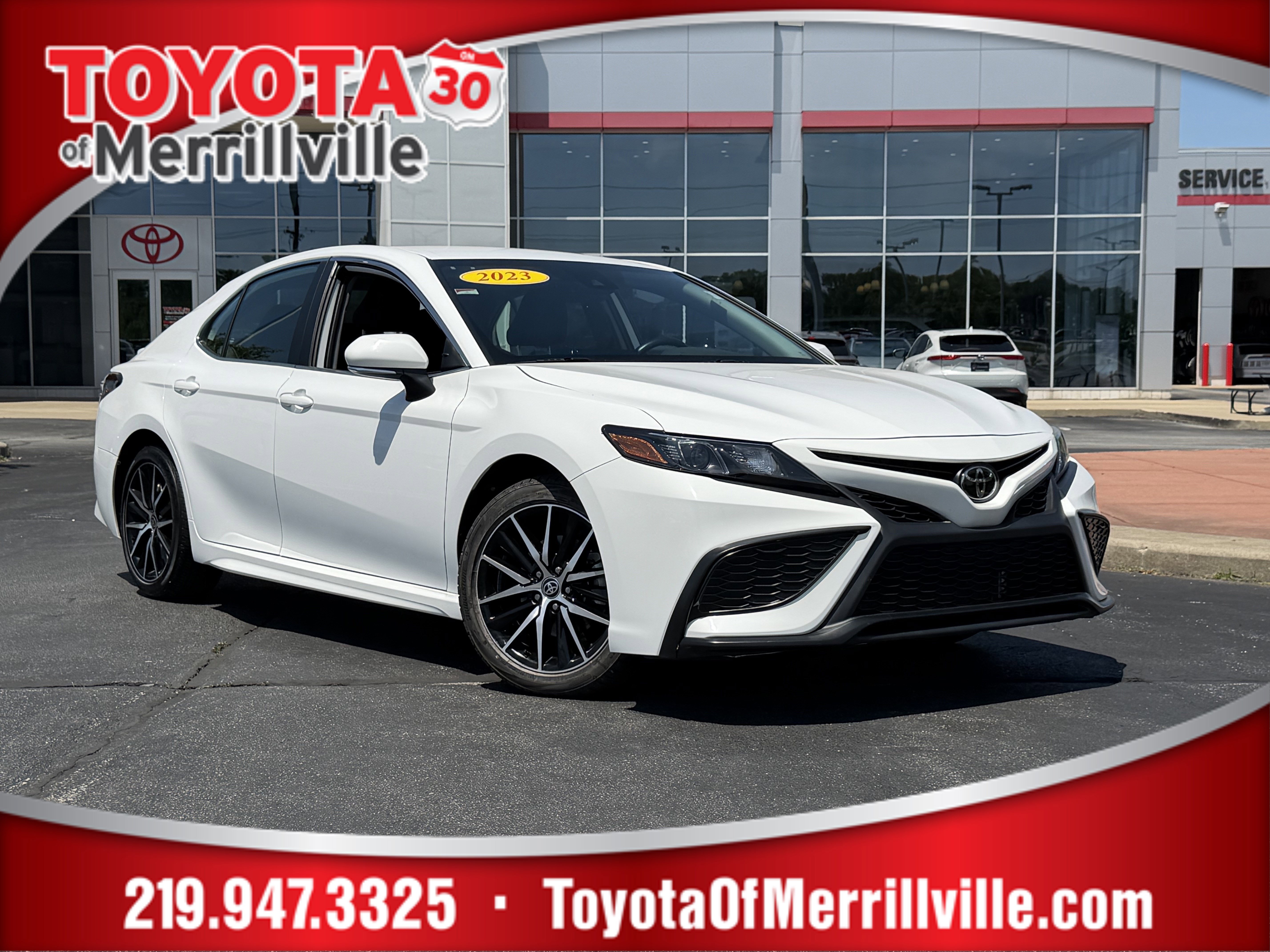 Certified 2023 Toyota Camry SE FWD image 1