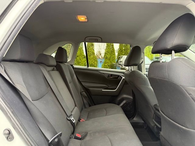 Used 2020 Toyota RAV4 LE FWD image 14