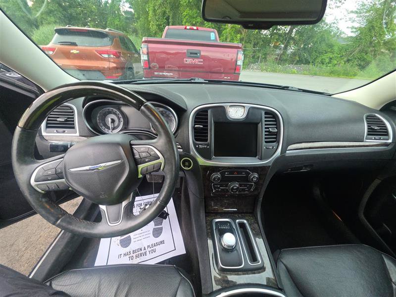 Used 2016 Chrysler 300 C AWD/4WD image 15