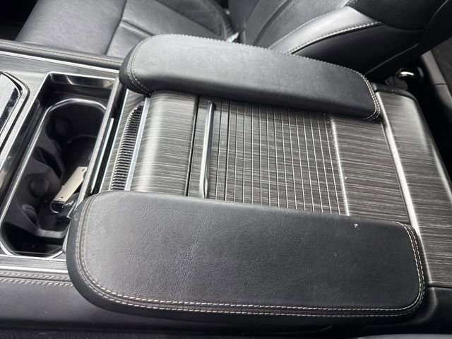 Used 2024 Jeep Wagoneer L Series II w/ Flexible Seating Group image 23