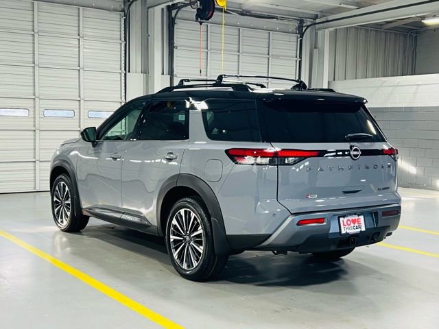 New 2026 Nissan Pathfinder Platinum image 18