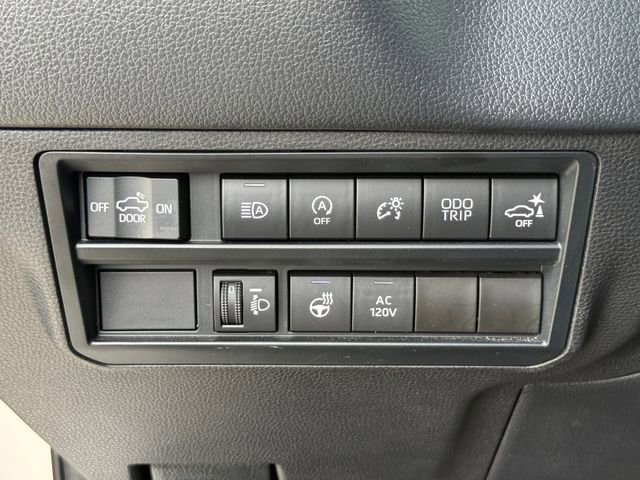 Used 2022 Toyota Tundra Limited w/ Power Package image 22