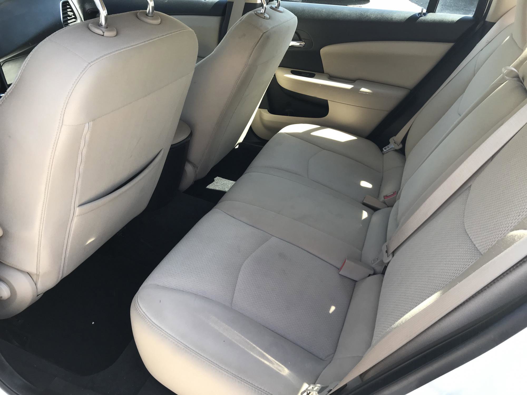 Used 2014 Chrysler 200 LX FWD image 18