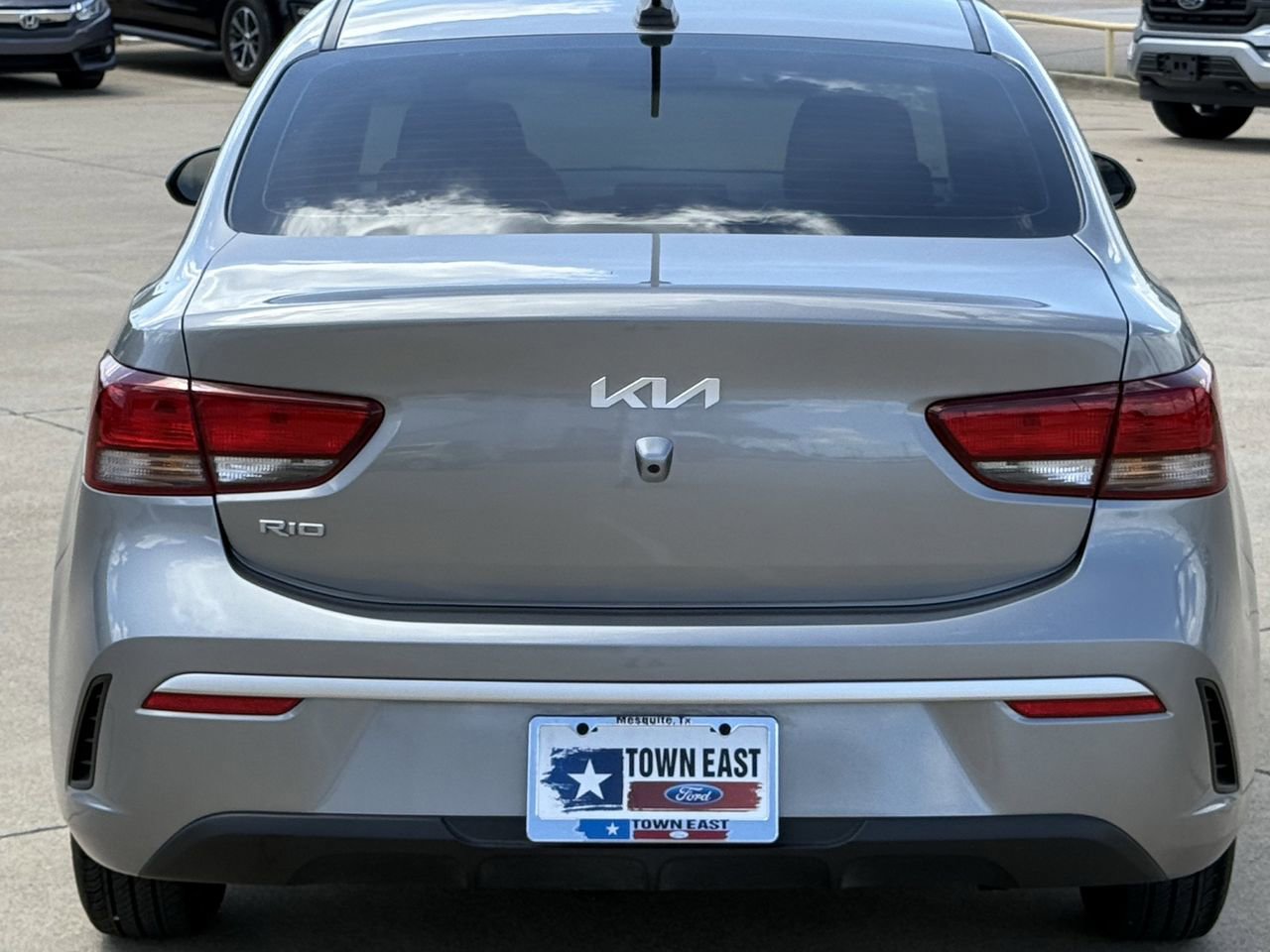 Used 2023 Kia Rio S image 6