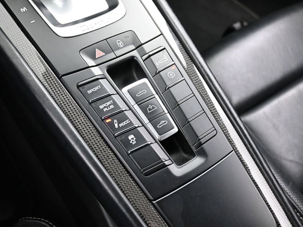 Certified 2016 Porsche 911 Turbo S AWD/4WD image 24